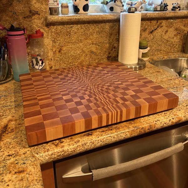 3D Illusion End-Grain Board